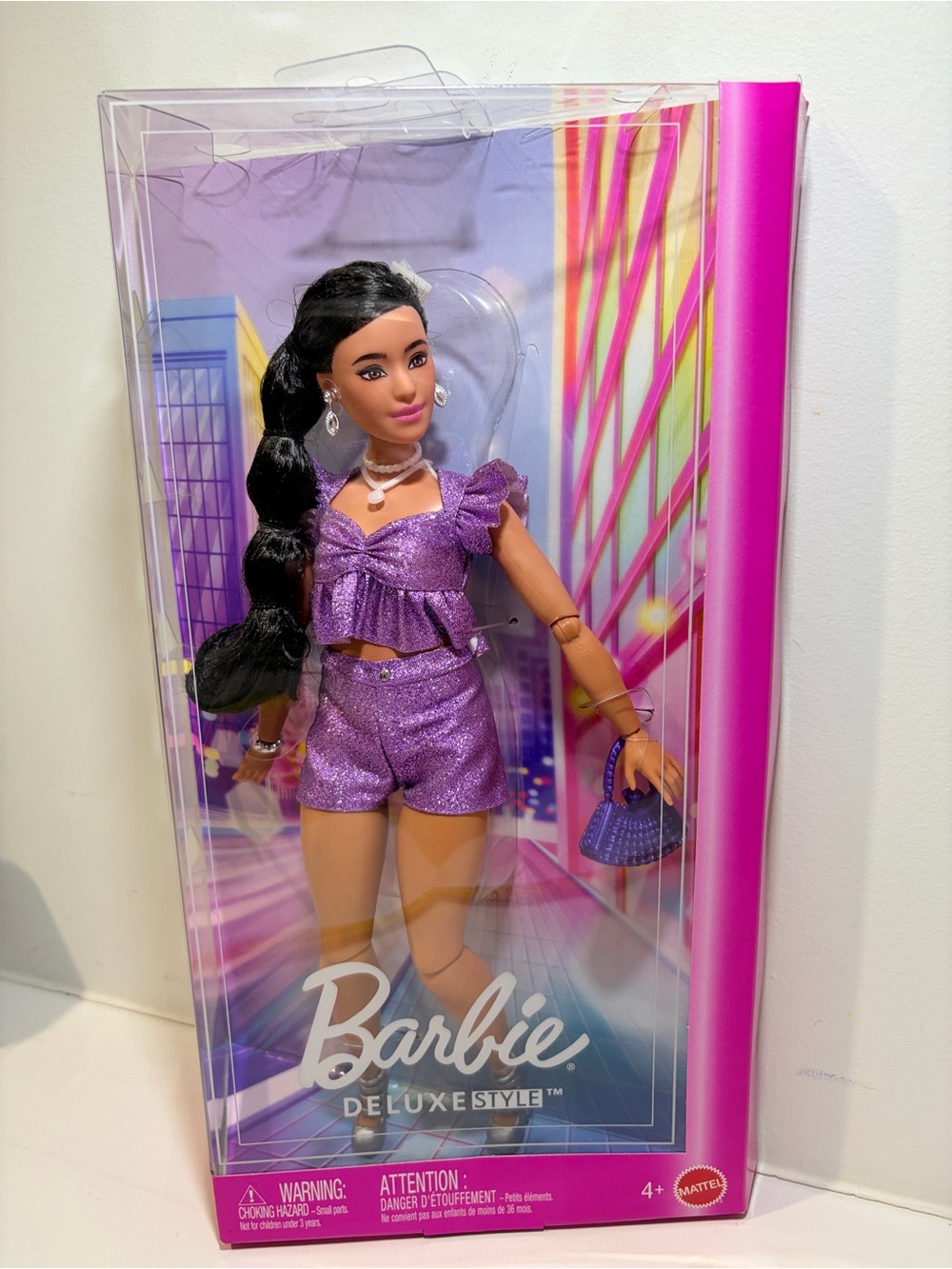 Barbie Deluxe Style Doll #8 Metallic Purple Outfit Accessories